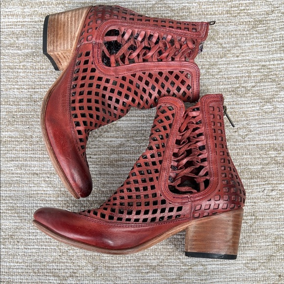 Freebird “Lazor” Bootie size 8 - Picture 8 of 15